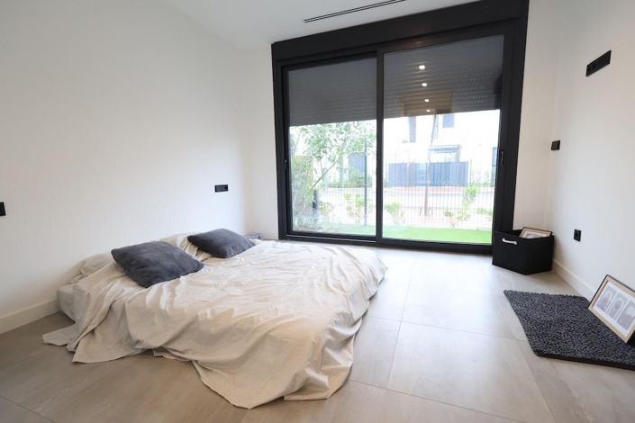 Image No.17-3 Bed Villa for sale
