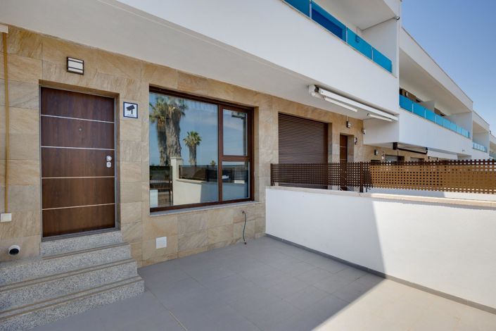 Image No.3-3 Bed House for sale