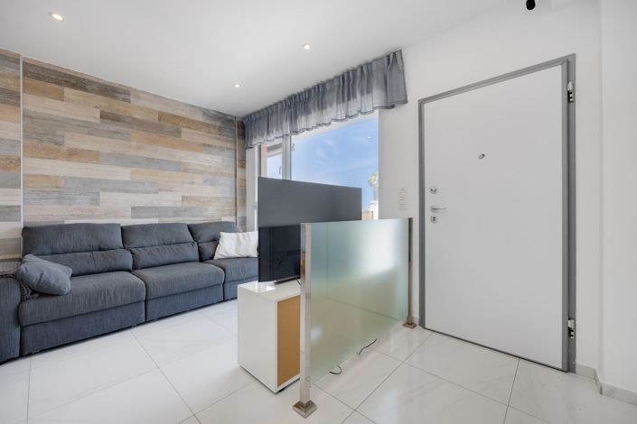 Image No.7-3 Bed House for sale