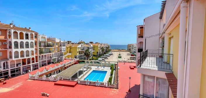 Image No.2-Appartement de 2 chambres à vendre à Torrevieja