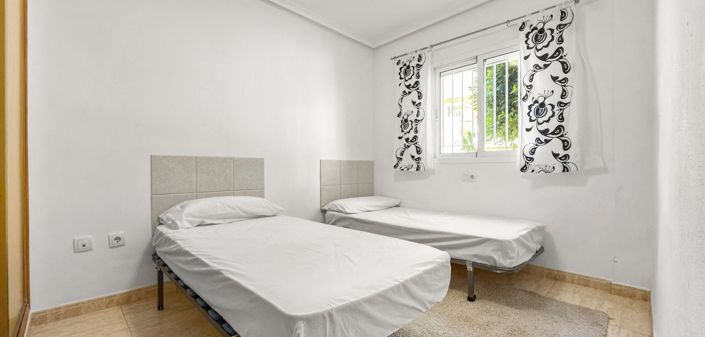 Image No.11-3 Bed Apartment for sale
