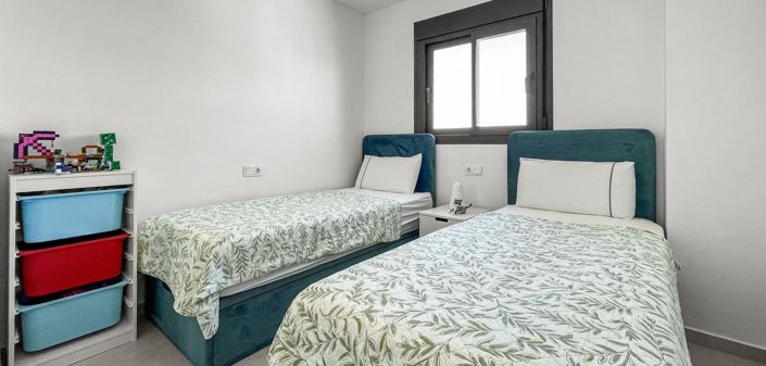 Image No.17-3 Bed Apartment for sale