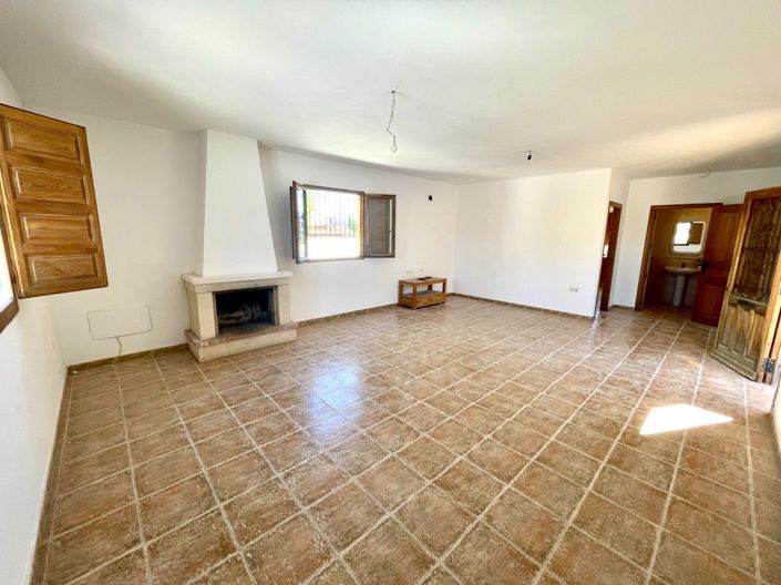 Image No.2-Villa de 4 chambres à vendre à Crevillente