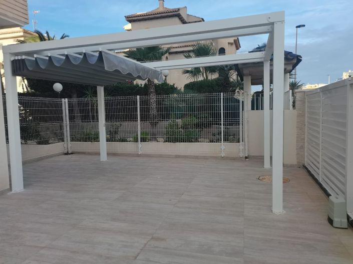 Image No.20-3 Bed Apartment for sale