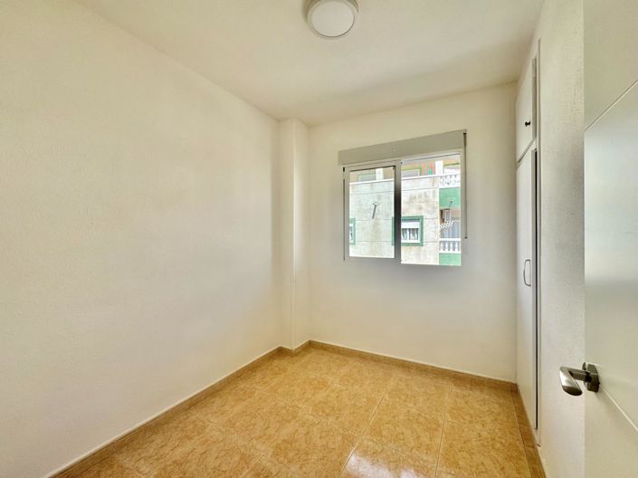 Image No.2-Appartement de 2 chambres à vendre à Torrevieja