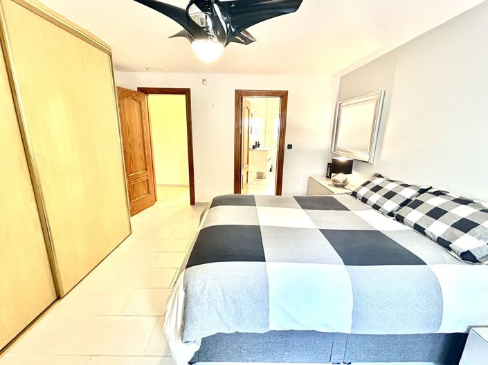 Image No.15-4 Bed Villa for sale