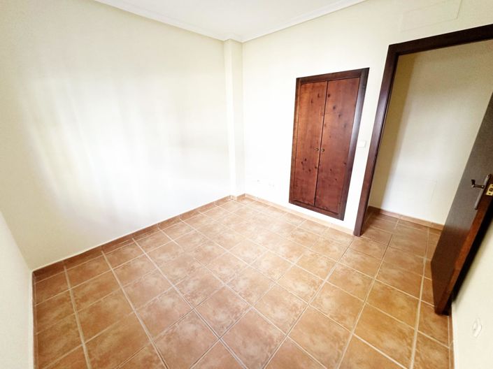 Image No.27-3 Bed Villa for sale