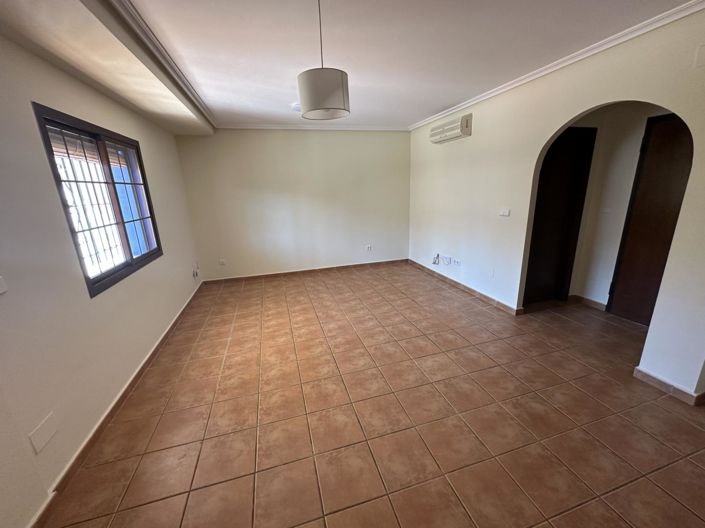 Image No.34-3 Bed Villa for sale