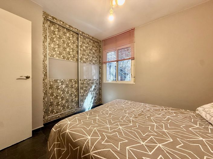 Image No.18-3 Bed House for sale