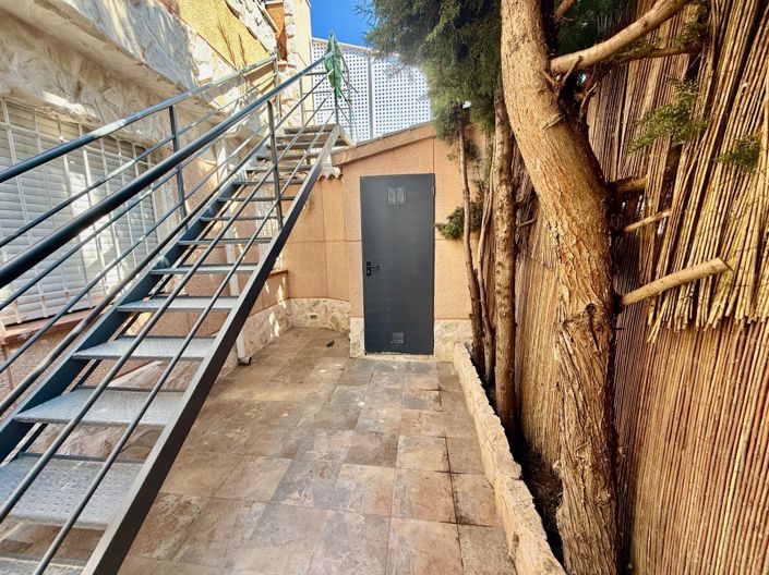 Image No.23-3 Bed House for sale