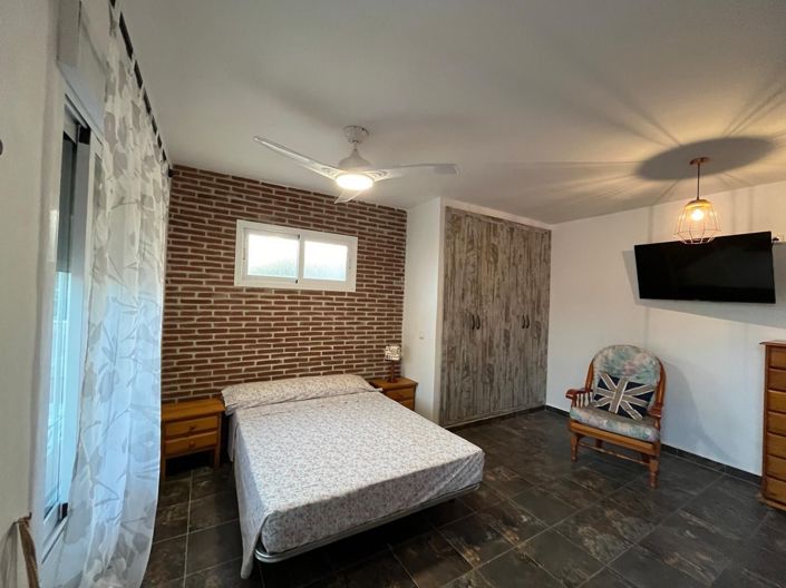 Image No.29-3 Bed House for sale