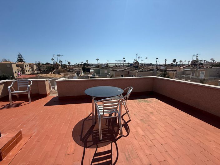 Image No.32-3 Bed House for sale
