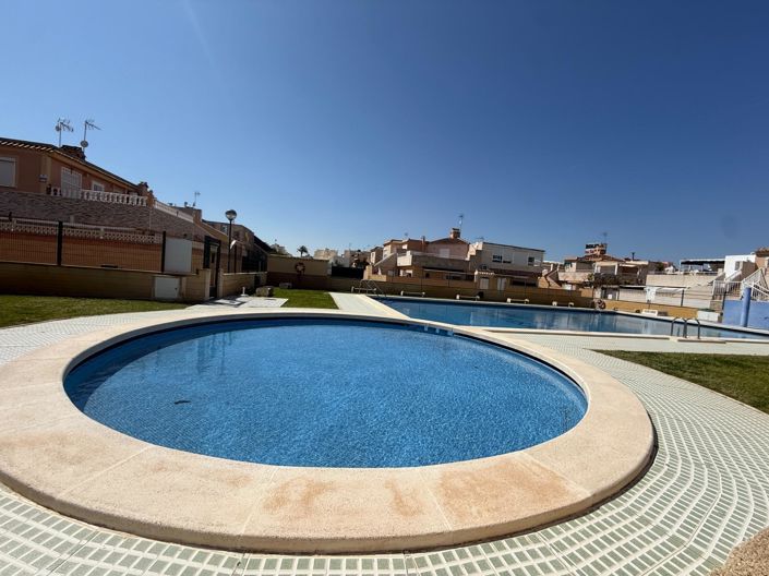 Image No.40-3 Bed House for sale
