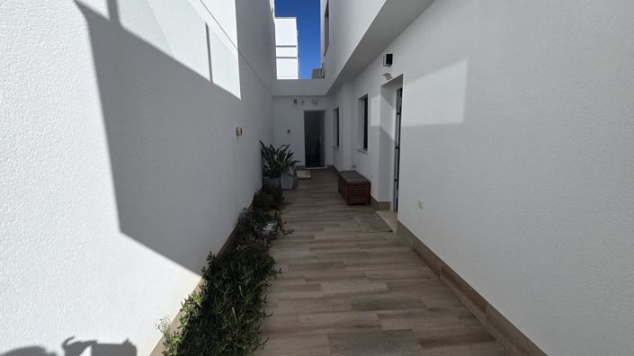 Image No.7-3 Bed Villa for sale