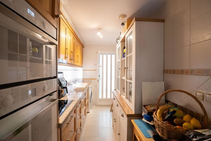 Image No.15-2 Bed House for sale