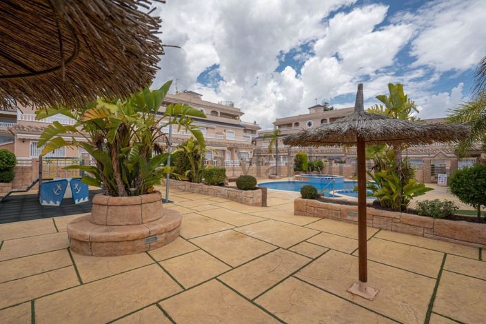 Image No.27-2 Bed House for sale