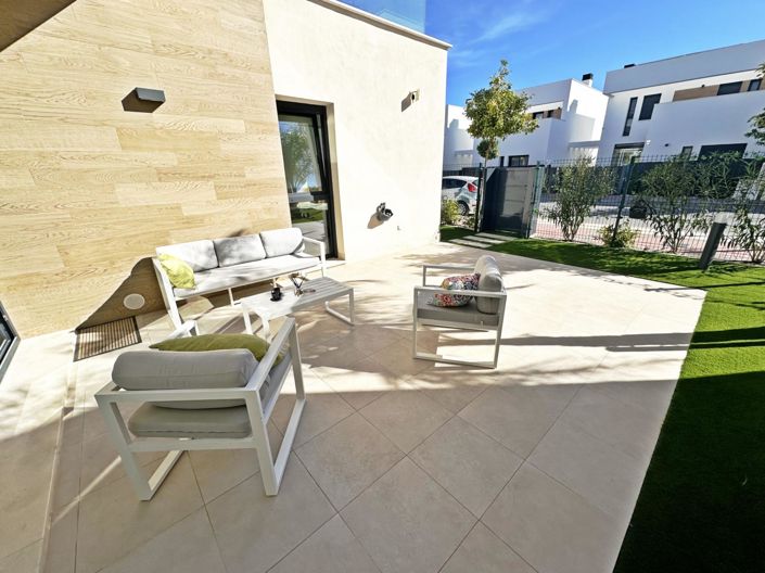 Image No.7-3 Bed Villa for sale