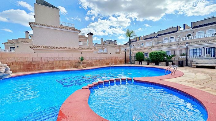 Image No.43-3 Bed House for sale