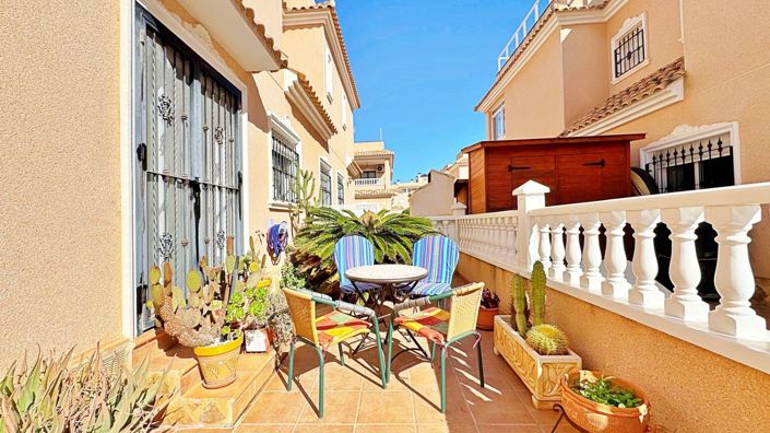 Image No.7-3 Bed House for sale