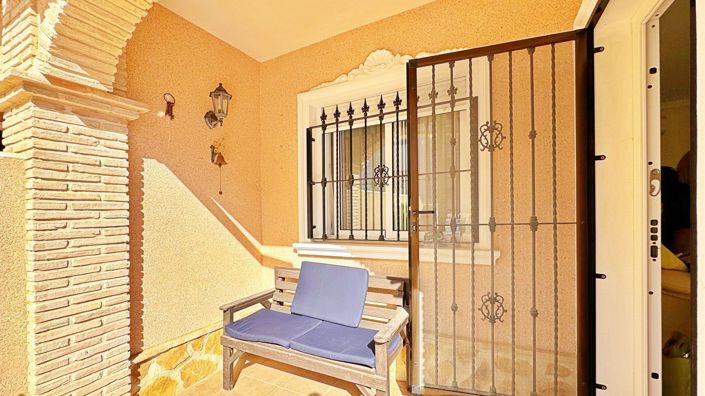 Image No.9-3 Bed House for sale