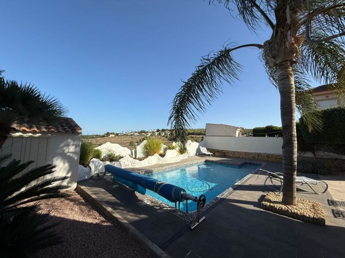 Image No.12-3 Bed Villa for sale
