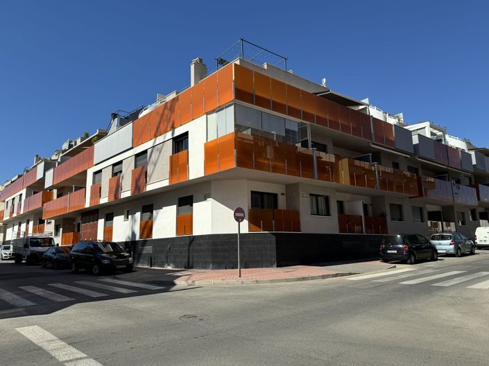 Image No.2-Appartement de 2 chambres à vendre à Torrevieja