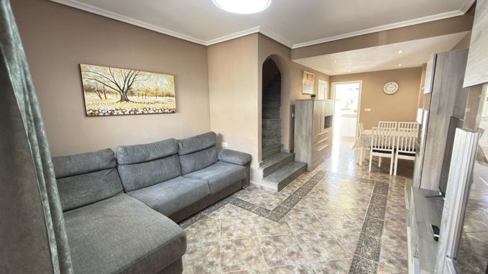Image No.12-3 Bed House for sale
