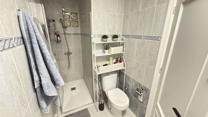 Image No.27-3 Bed House for sale