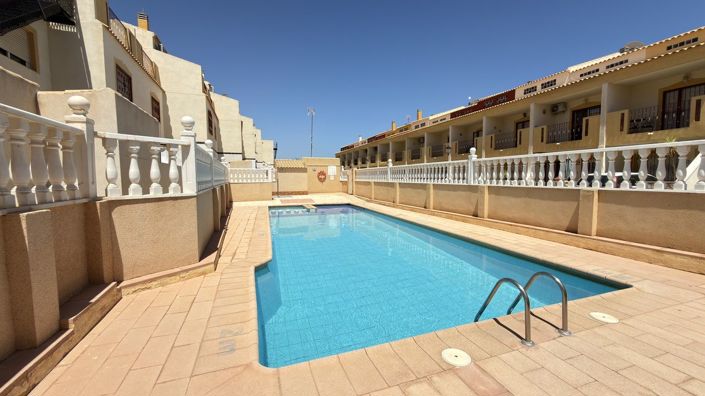 Image No.3-3 Bed House for sale