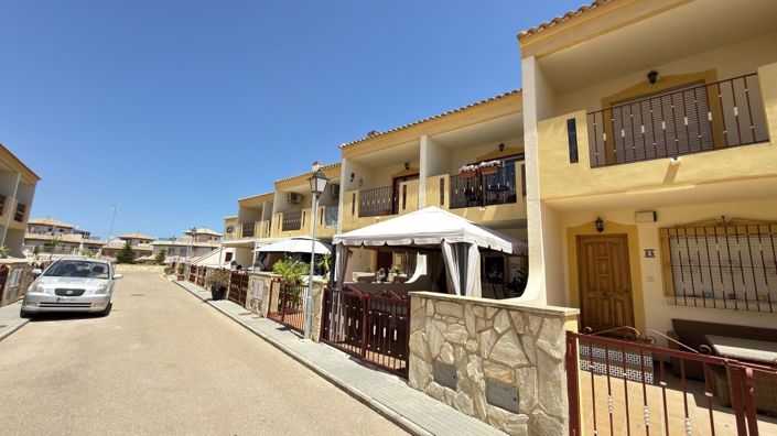 Image No.4-3 Bed House for sale