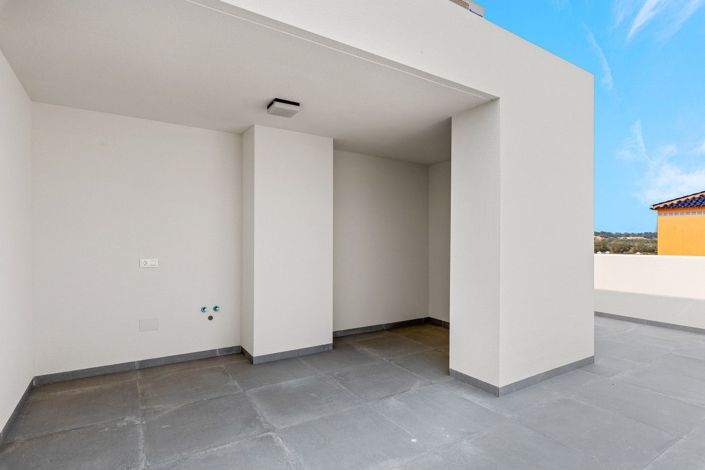 Image No.26-2 Bed Apartment for sale