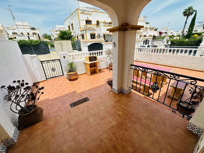 Image No.3-Maison de 3 chambres à vendre à Orihuela