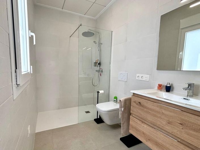 Image No.8-3 Bed Villa for sale