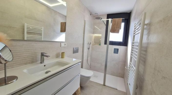 Image No.11-3 Bed Villa for sale