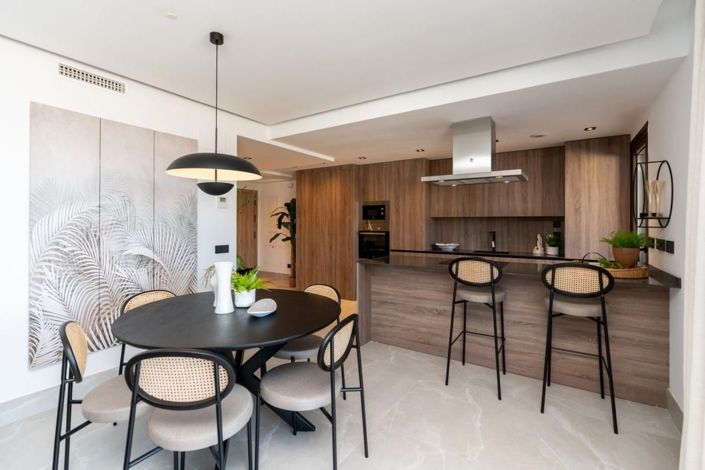 Image No.24-3 Bed Apartment for sale