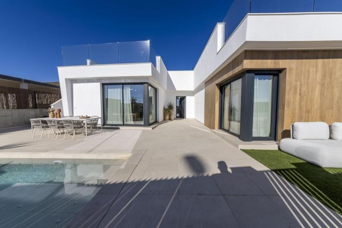Image No.21-3 Bed Villa for sale
