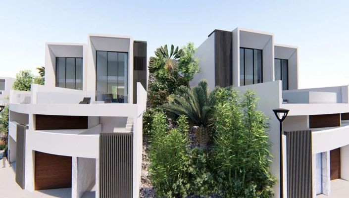 Image No.12-3 Bed Townhouse for sale