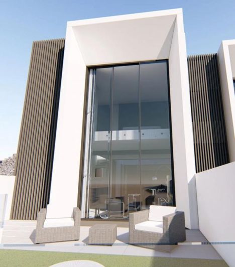 Image No.18-3 Bed Townhouse for sale