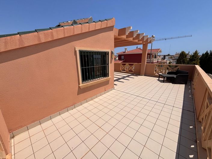 Image No.6-4 Bed Villa for sale