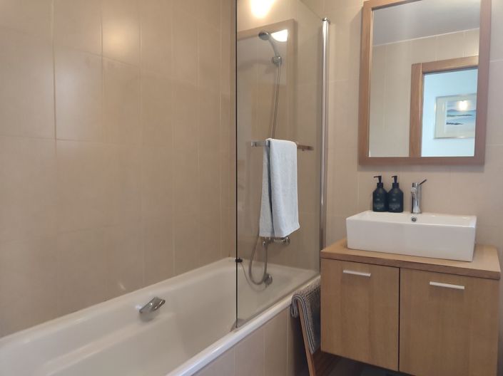 Image No.19-2 Bed Apartment for sale