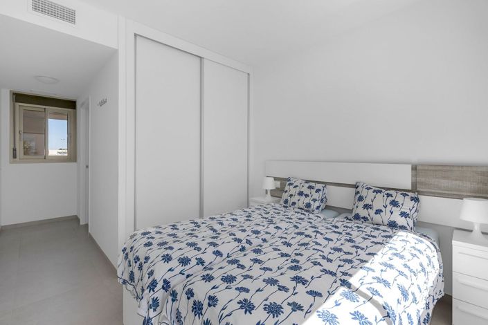 Image No.16-2 Bed Apartment for sale