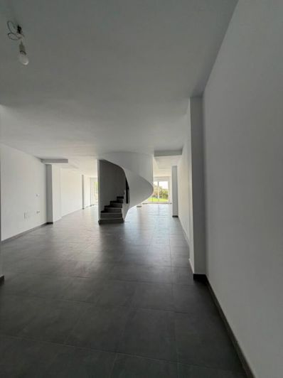Image No.8-2 Bed Duplex for sale