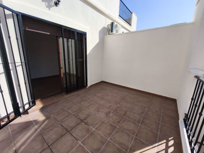 Image No.16-3 Bed House for sale