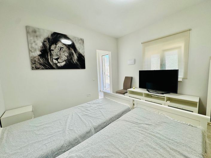 Image No.25-4 Bed Villa for sale