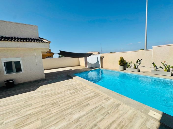 Image No.32-4 Bed Villa for sale