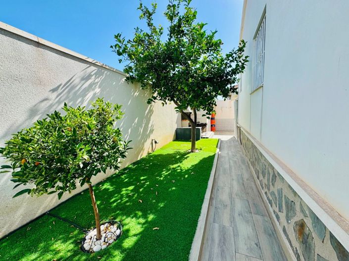 Image No.38-4 Bed Villa for sale