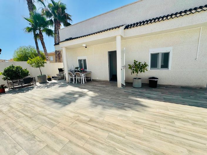 Image No.40-4 Bed Villa for sale