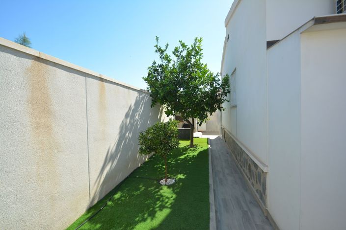 Image No.8-4 Bed Villa for sale