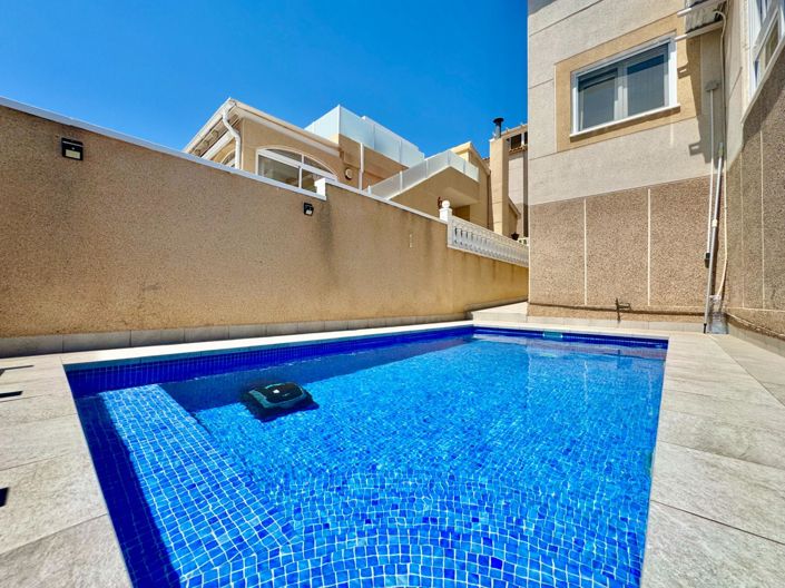 Image No.24-2 Bed House for sale