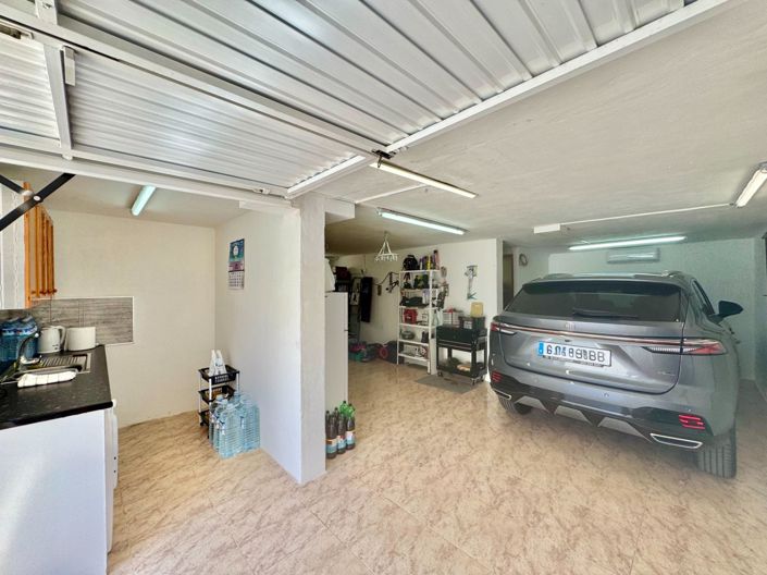Image No.26-2 Bed House for sale